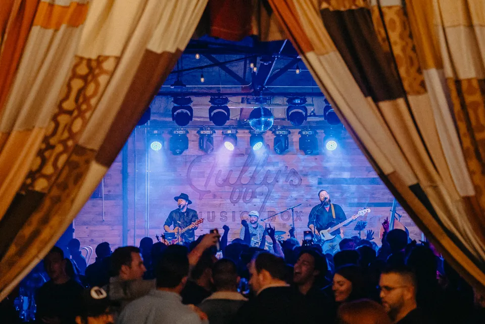 The Music Box at Tuffy’s Music Box